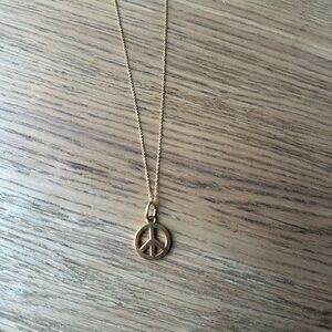 Tiffany & Co. Vintage Y2K 18K Gold Peace Pendant Necklace